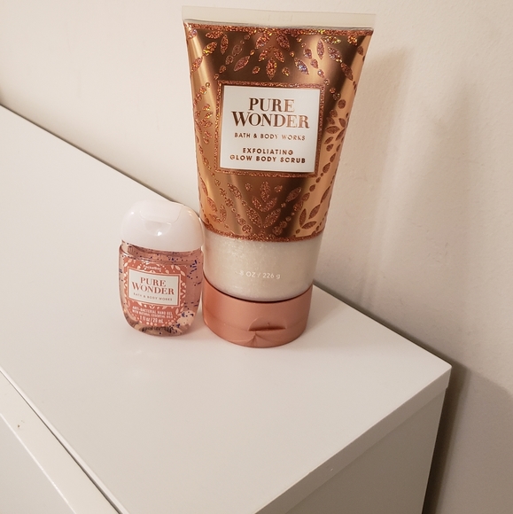 Bath & Body Works Other - New bath & body works Pure Wonder set